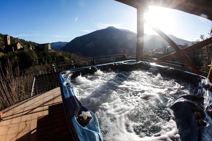 Imagen de los exteriores del Apartamentos Balcon del Pirineo Rural Ordesa. Foto 7
