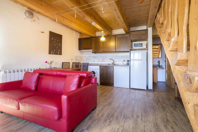 Imagen de los interiores del Apartamentos Balcon del Pirineo Rural Ordesa. Foto 9