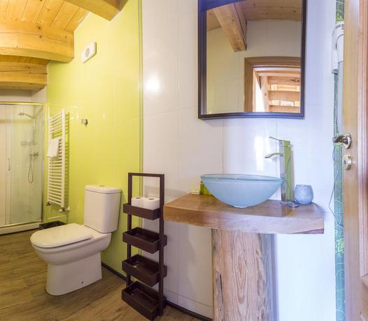 Imagen de los interiores del Apartamentos Balcon del Pirineo Rural Ordesa. Foto 10