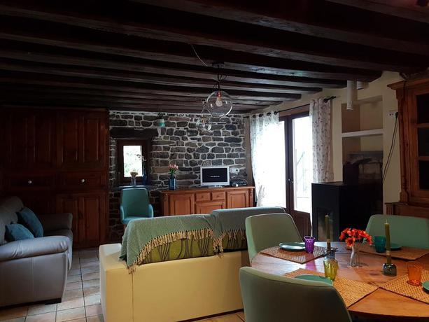 Imagen de los interiores del Apartamentos Balcon del Pirineo Rural Ordesa. Foto 14