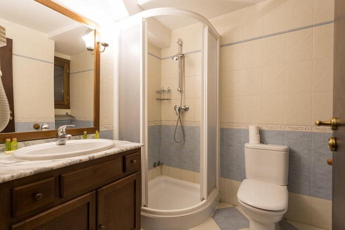 Imagen de los interiores del Apartamentos Balcon del Pirineo Rural Ordesa. Foto 16