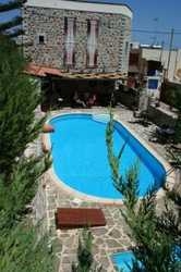 Imagen de la piscina del Apartamentos Balsamico Traditional Suites. Foto 7