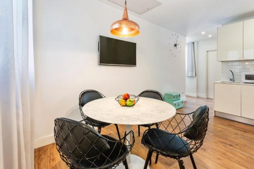 Imagen de la habitación del Apartamentos B&B Apartamentos Madrid Centro Fuencarral 46. Foto 6