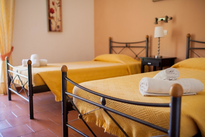 Imagen de la habitación del Apartamentos Barbati Beach Apartments. Foto 3