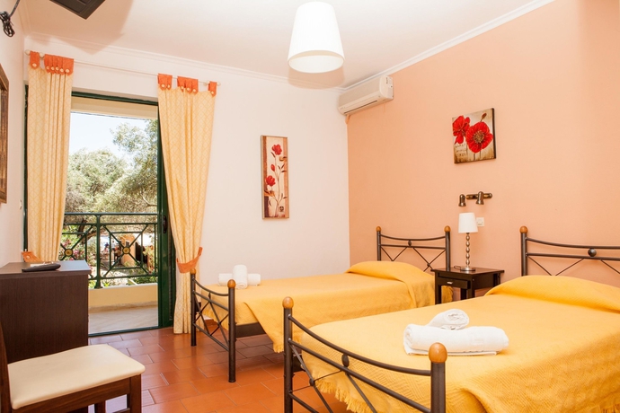 Imagen de la habitación del Apartamentos Barbati Beach Apartments. Foto 4