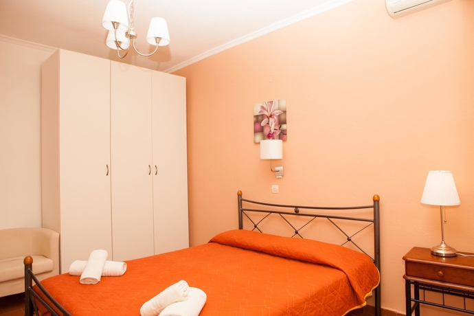 Imagen de la habitación del Apartamentos Barbati Beach Apartments. Foto 5