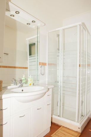 Imagen de la habitación del Apartamentos Barbati Beach Apartments. Foto 13