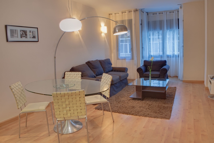 Imagen de la habitación del Apartamentos Barcelona Apartment Villarroel. Foto 13