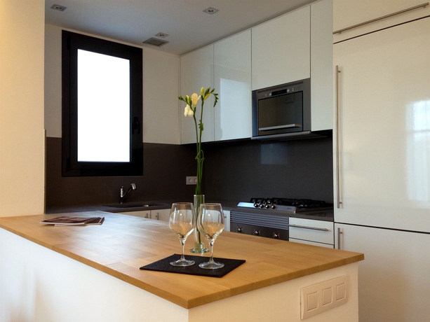 Imagen de la habitación del Apartamentos Barcelona Viladomat. Foto 2