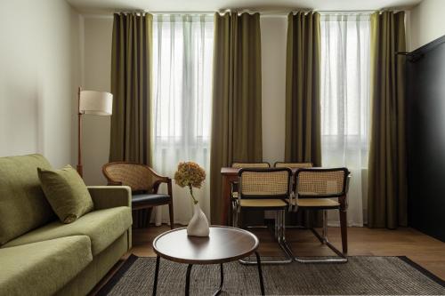 Imagen de la habitación del Apartamentos Batimont Suites. Foto 11