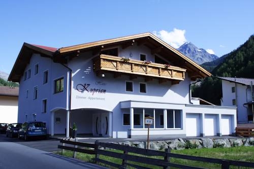 Imagen general del Apartamentos B&auml;ckelar's Apart &Ouml;tztal Inside Sommer Card Partner. Foto 8
