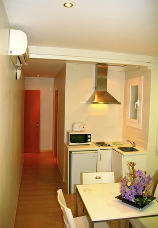 Imagen de los interiores del Apartamentos Bcnstop Sagrada Familia Apartments. Foto 13