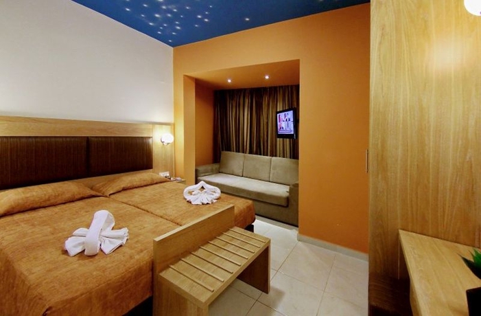 Imagen general del Apartamentos Bella Elena. Foto 6