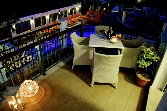 Imagen general del Apartamentos Bella Elena. Foto 8