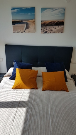 Imagen de la habitación del Apartamentos Benidorm Sky. Foto 15