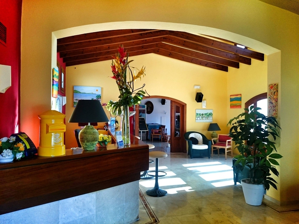 Imagen general del Apartamentos Bergantin Menorca Club. Foto 3