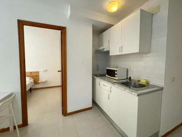 Imagen de la habitación del Apartamentos Bernat Pie De Playa 3000. Foto 7