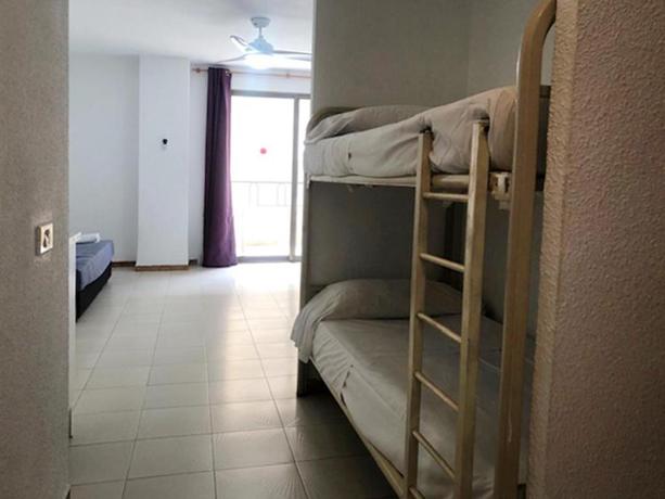 Imagen de la habitación del Apartamentos Bernat Pie De Playa 3000. Foto 10