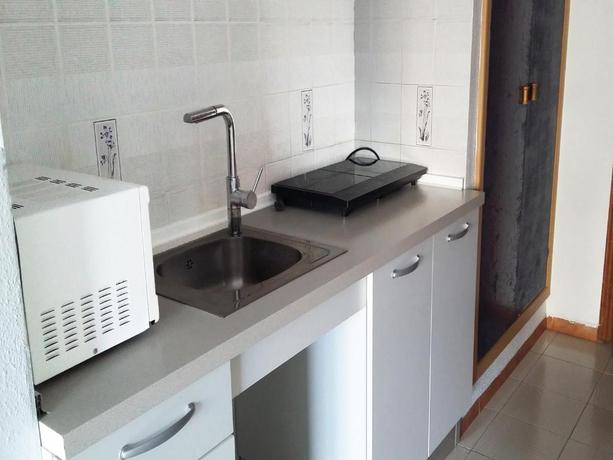 Imagen de la habitación del Apartamentos Bernat Pie De Playa 3000. Foto 11