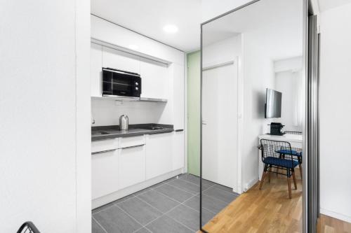 Imagen de la habitación del Apartamentos Berne 2 by Homenhancement - Self Check In. Foto 19