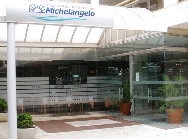 Imagen de los exteriores del Apartamentos Best Michelangelo. Foto 11