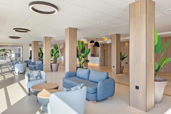 Imagen de los interiores del Apartamentos Best Pueblo Indalo. Foto 38
