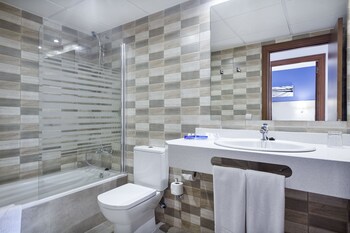 Imagen de la habitación del Apartamentos Best Pueblo Indalo. Foto 19