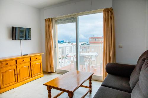 Imagen general del Apartamentos Biarritz, Gandía. Foto 1