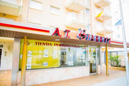 Imagen general del Apartamentos Biarritz, Gandía. Foto 3