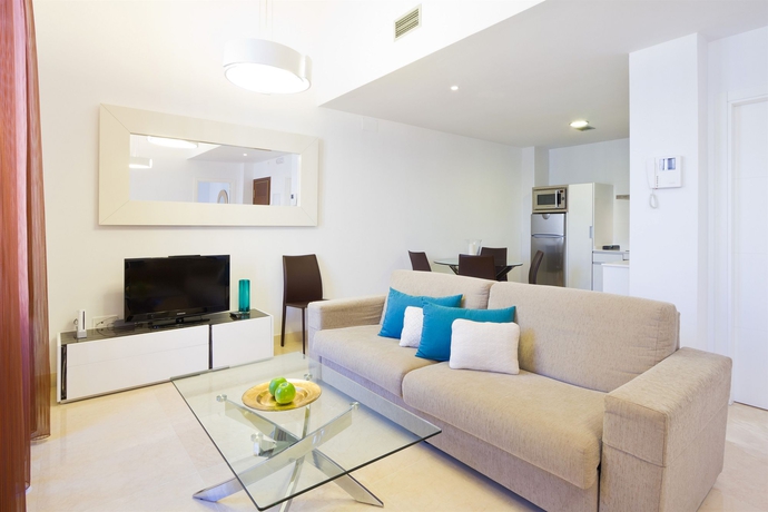 Imagen de los interiores del Apartamentos Bibo Suites Gran Via. Foto 10