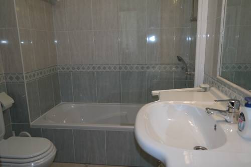 Imagen de la habitación del Apartamentos Bicos Beach Apartments Al By Albufeira Rental. Foto 6