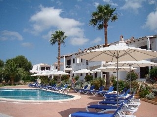 Imagen de la piscina del Apartamentos Binibeca Mar. Foto 6