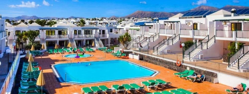 Imagen de la piscina del Apartamentos Bitacora Lanzarote Club. Foto 12