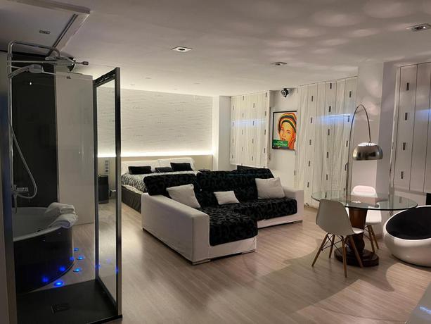 Imagen de la habitación del Apartamentos Black and White Suitte 