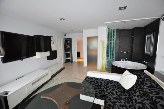 Imagen de la habitación del Apartamentos Black and White Suitte 