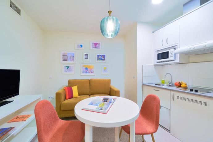 Imagen general del Apartamentos Blume Cruz Suites. Foto 17