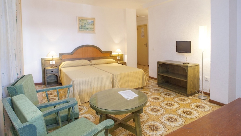 Imagen de la habitación del Apartamentos Bon Lloc, Santa Eulalia des Riu. Foto 5