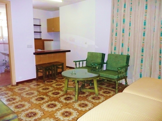 Imagen de la habitación del Apartamentos Bon Lloc, Santa Eulalia des Riu. Foto 13