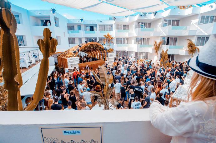 Imagen general del Apartamentos Bora Bora - Adults Only. Foto 5