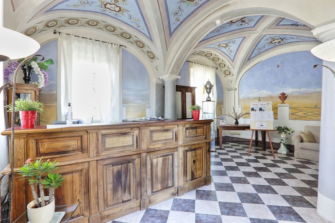 Imagen de los interiores del Apartamentos Borgo San Martino Club Resort. Foto 15