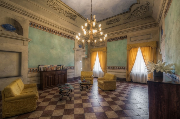 Imagen de los interiores del Apartamentos Borgo San Martino Club Resort. Foto 18