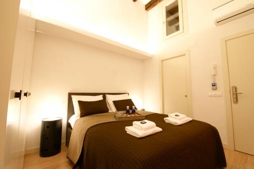 Imagen general del Apartamentos Borne Pop Art Lofts. Foto 2