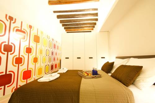 Imagen general del Apartamentos Borne Pop Art Lofts. Foto 3