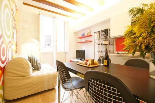 Imagen general del Apartamentos Borne Pop Art Lofts. Foto 5