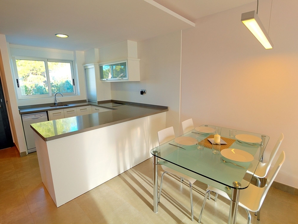 Imagen de la habitación del Apartamentos Bravosol. Foto 6