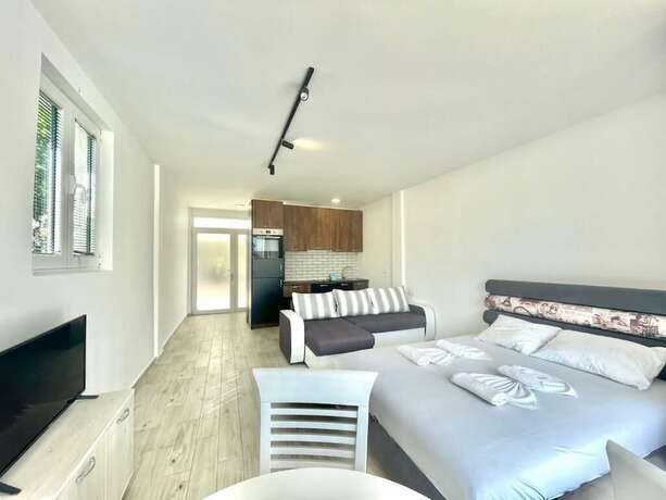 Imagen general del Apartamentos Bucanero Apartments Budva. Foto 2