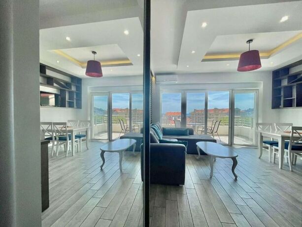 Imagen general del Apartamentos Bucanero Apartments Budva. Foto 7