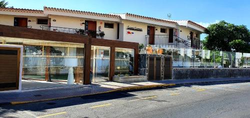 Imagen de los exteriores del Apartamentos Bull Boutique Casas Carmen. Foto 4