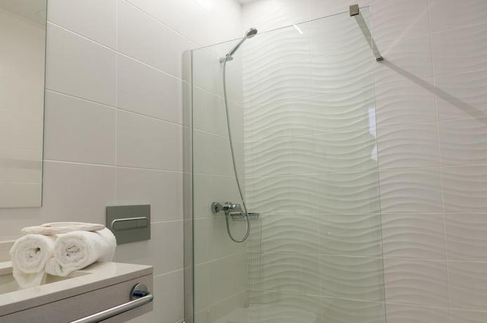 Imagen de los interiores del Apartamentos Bungalows Adonis. Foto 10