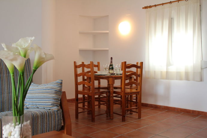 Imagen de la habitación del Apartamentos Bungalows El Arenal. Foto 2